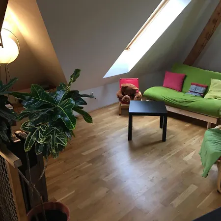 Double Storey Loft In Family Vila Near City Center Διαμέρισμα *
